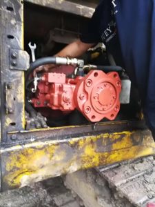 K3V112DT hydraulic pump change to original piston pump PC200-3 pc200-5 pc200-6 new K3V112DT piston pump convert to excavator old main pump Pc200-3 pc200-5 pc200-6 new heart of excavator